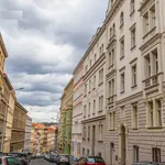 Pronajměte si 1 ložnic/e byt o rozloze 33 m² v Prague