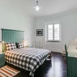 Rent a room of 210 m² in lisbon