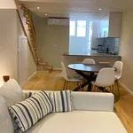 Rent 2 bedroom apartment of 110 m² in lisbon