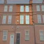 Rent 3 bedroom flat in East Midlands