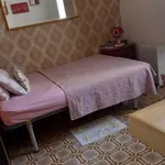 Rent 3 bedroom apartment in Barcelona