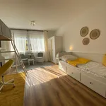 Rent 4 bedroom apartment of 150 m² in Düsseldorf