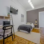 Rent a room of 190 m² in madrid