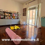 Rent 3 bedroom apartment of 100 m² in Roma