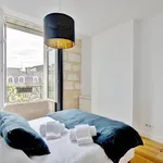 Rent 3 bedroom apartment of 70 m² in Bordeaux