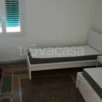 Rent 4 bedroom apartment of 80 m² in Genova