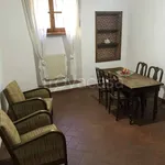 Rent 4 bedroom house of 110 m² in Arezzo