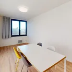 Rent 2 bedroom apartment of 54 m² in Prague