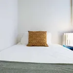 Rent a room of 90 m² in madrid