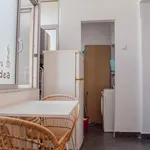 Rent 4 bedroom apartment in Lisbon