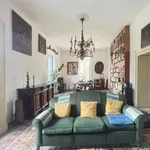 Rent 4 bedroom apartment of 177 m² in Napoli