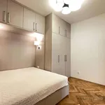 Pronajměte si 2 ložnic/e byt o rozloze 86 m² v Praha