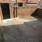 Rent 3 bedroom flat in Exeter