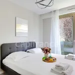 Rent 4 bedroom apartment of 70 m² in Paris