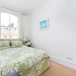 Rent 2 bedroom flat of 64 m² in London