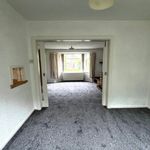 Rent 3 bedroom flat in North West England