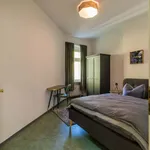 Miete 5 Schlafzimmer wohnung von 120 m² in Berlin