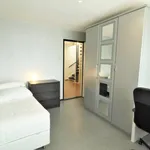 Rent 6 bedroom apartment of 165 m² in Den Haag