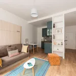 Rent 1 bedroom apartment of 300 m² in Paris