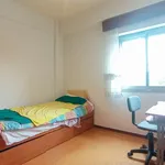 Rent a room in lisbon