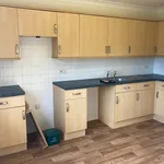 Rent 2 bedroom flat in Swansea