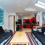 Rent 5 bedroom apartment in West Midlands