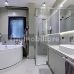 Rent 5 bedroom house of 280 m² in Rome