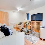 Rent 2 bedroom apartment of 74 m² in Manchester