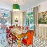 Rent 5 bedroom house of 330 m² in Rome