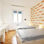 Rent 2 bedroom apartment of 50 m² in Milano