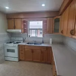 Rent 3 bedroom house of 115 m² in Toronto (Thistletown-Beaumonde Heights)