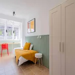 Rent a room of 90 m² in Madrid