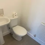 Rent 4 bedroom house in East Midlands