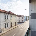 Rent 5 bedroom apartment in Porto