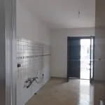 Appartamento in affitto ad Aversa viale Olimpico, non arredato/vuoto, balcone, cucina abitabile - TrovaCasa