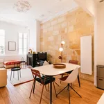 Rent 2 bedroom apartment of 64 m² in Bordeaux