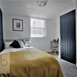 Rent 5 bedroom flat in West Midlands