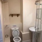 Rent 6 bedroom flat in London