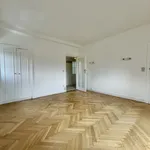 Maison de 332 m² avec 5 chambre(s) en location à Ukkel