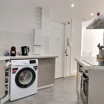 Rent 4 bedroom apartment of 66 m² in Marseille