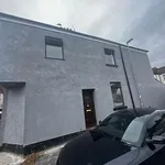 Rent 3 bedroom house in West Midlands