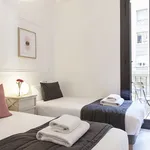 Rent 2 bedroom apartment of 807 m² in Barcelona