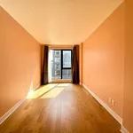 Appartement de 796 m² avec 5 chambre(s) en location à Montreal