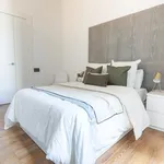 Rent 6 bedroom apartment in Barcelona