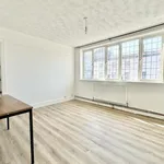 Flat to rent in Tacket Street, Ipswich IP4