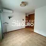 Rent 4 bedroom apartment of 250 m² in Alcalá de Henares