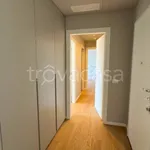 Rent 3 bedroom apartment of 109 m² in Milano