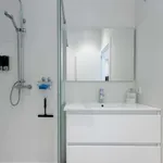 Rent 1 bedroom apartment of 65 m² in valencia