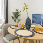 Rent 1 bedroom apartment of 431 m² in Málaga