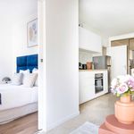 Rent 1 bedroom apartment of 380 m² in Paris